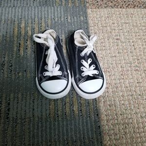 Black converse